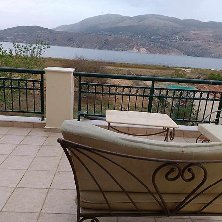 Villa Rania: Ευάερη Βίλα Με Θέα Τη Θάλασσα ليكسوري المظهر الخارجي الصورة