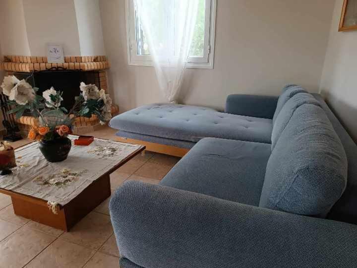 Villa Rania: Ευάερη Βίλα Με Θέα Τη Θάλασσα ليكسوري المظهر الخارجي الصورة